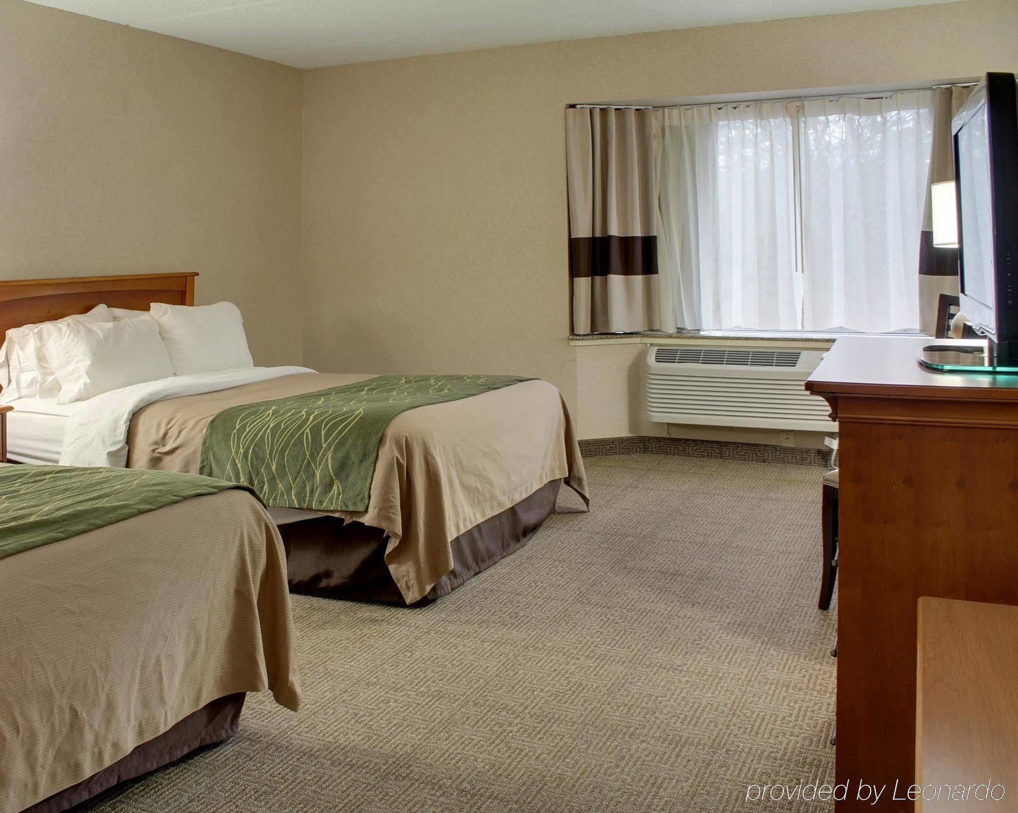 Comfort Inn & Suites Syracuse-Carrier Circle East Syracuse Exterior foto